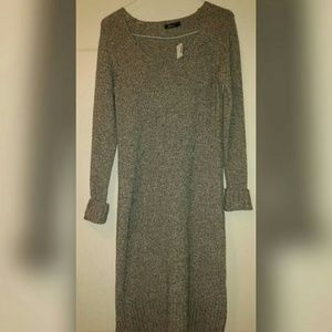 NEW Super comfortable v-neck sweater dress